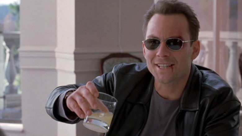 кадр из фильма Охотник за головами