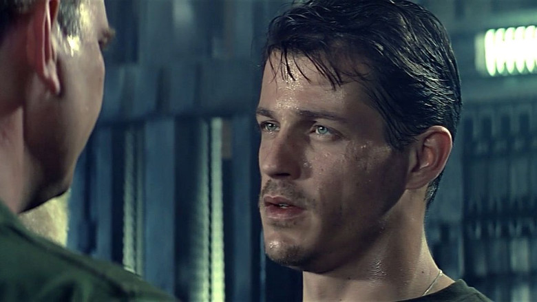 кадр из фильма Луна 44