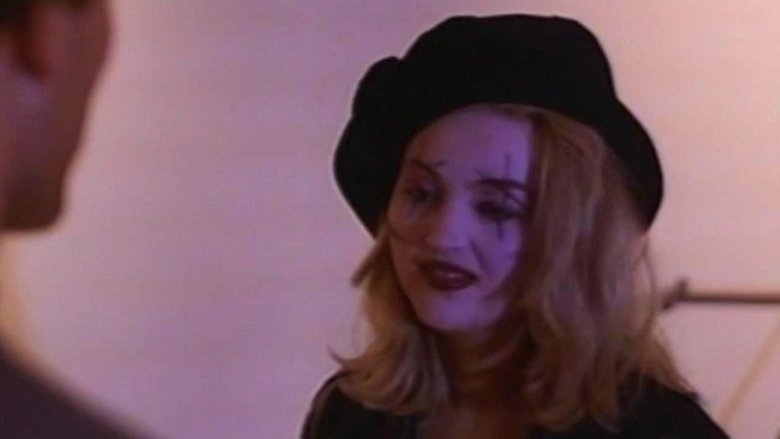 кадр из фильма Cover Story