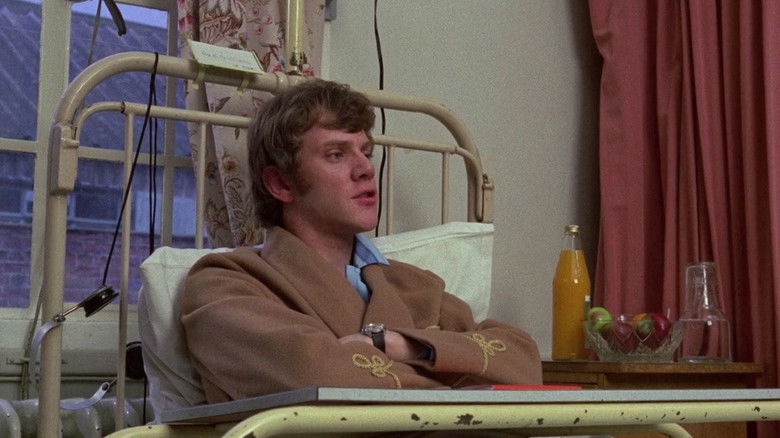 кадр из фильма The Raging Moon