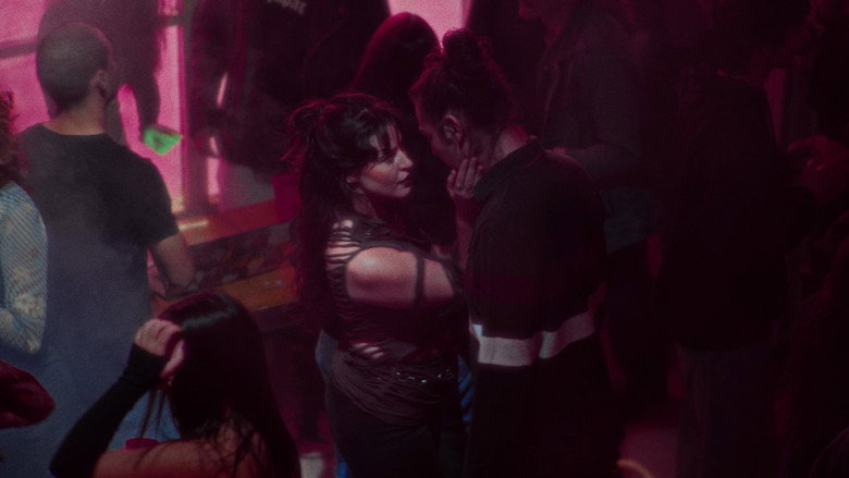 кадр из фильма One Night Stand