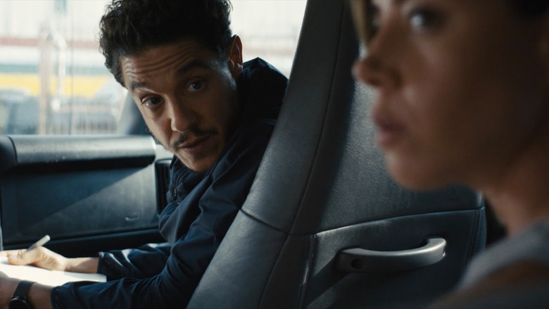 кадр из фильма Преступница Эмили