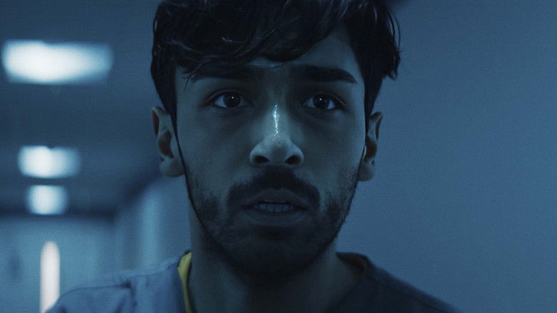 кадр из фильма Клаустрофобы: Инсомния