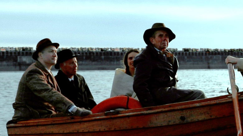 кадр из фильма Оправдательный заплыв