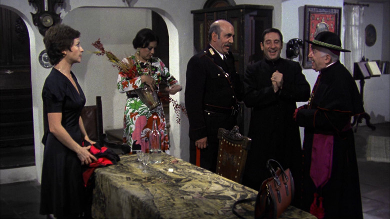 кадр из фильма Los pecados de una chica casi decente