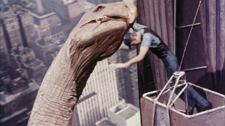 кадр из фильма Кью