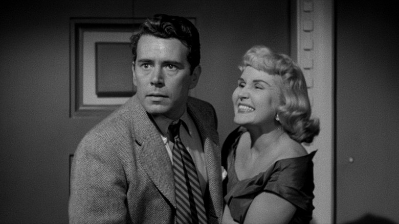 кадр из фильма Стеклянная паутина