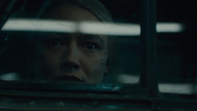 кадр из фильма Спутник