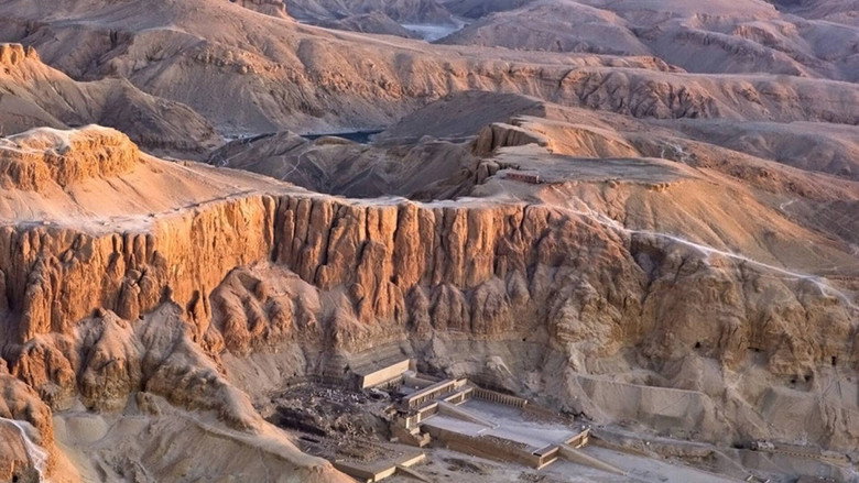 кадр из фильма Assassination in the Valley of the Kings