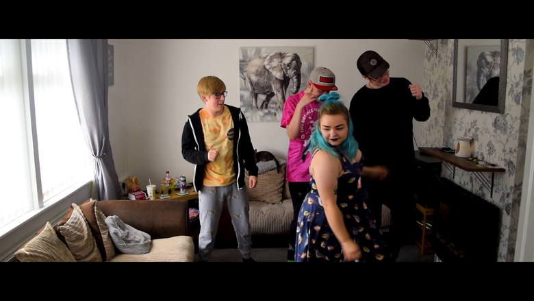 кадр из фильма Lola's Rainbow