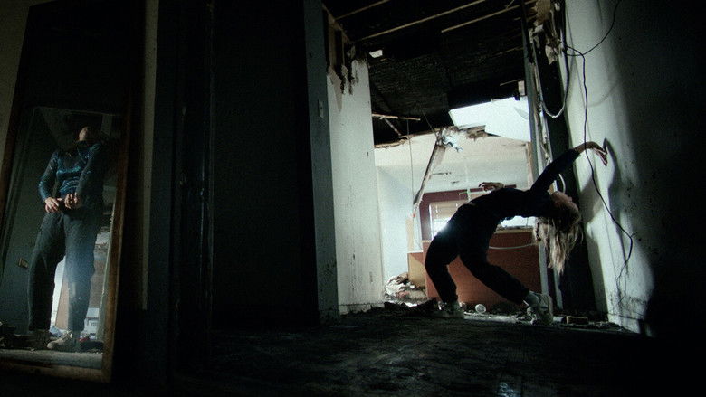 кадр из фильма liminal