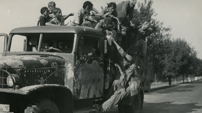 кадр из фильма Где-то в Европе