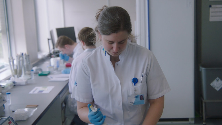 кадр из фильма World War C