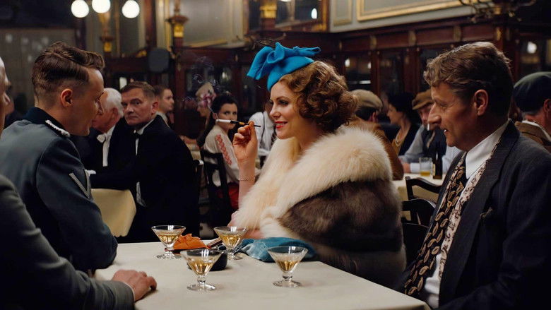 кадр из фильма Шпионка