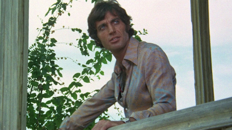 кадр из фильма Тропик Рака