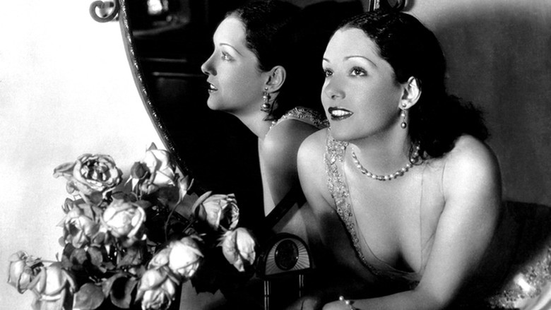 кадр из фильма Oriente es Occidente