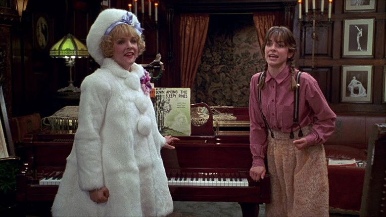 кадр из фильма Цыганка