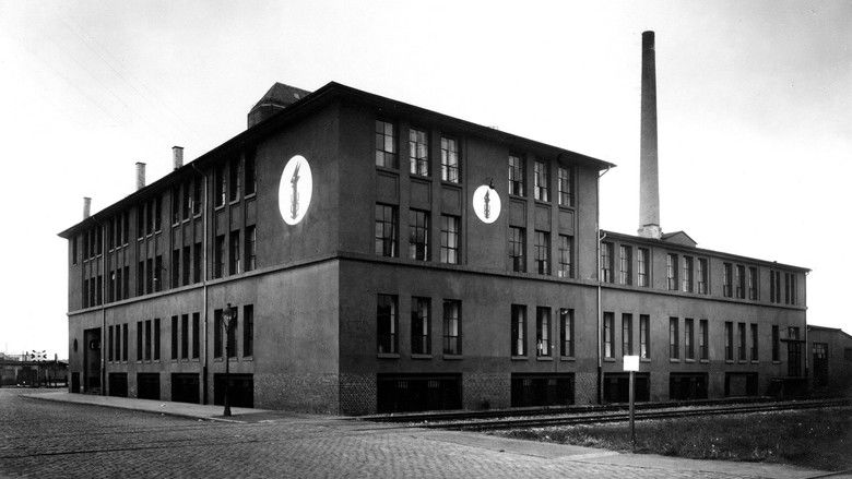 кадр из фильма Shifting Paths