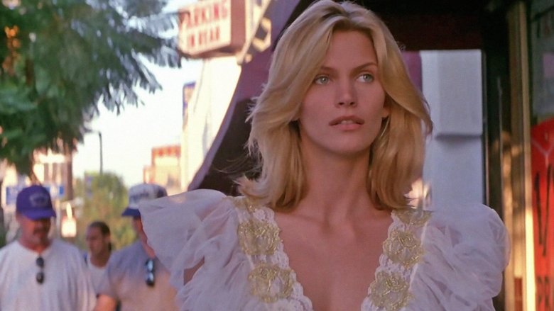 кадр из фильма Особь