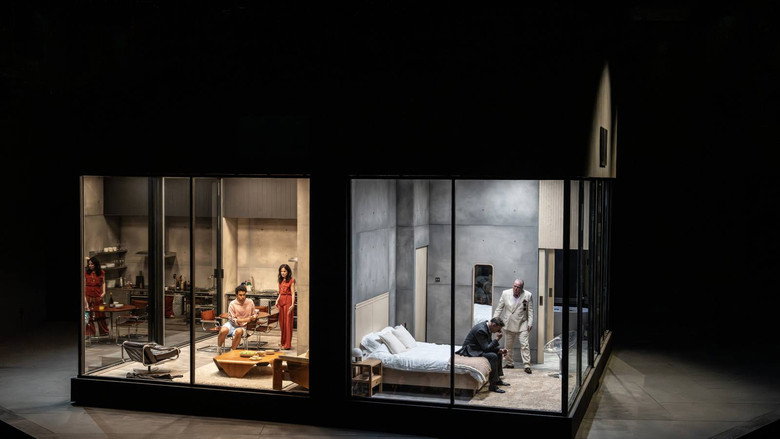 кадр из фильма The Oresteia