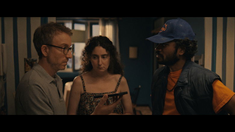 кадр из фильма Veuillez Patienter