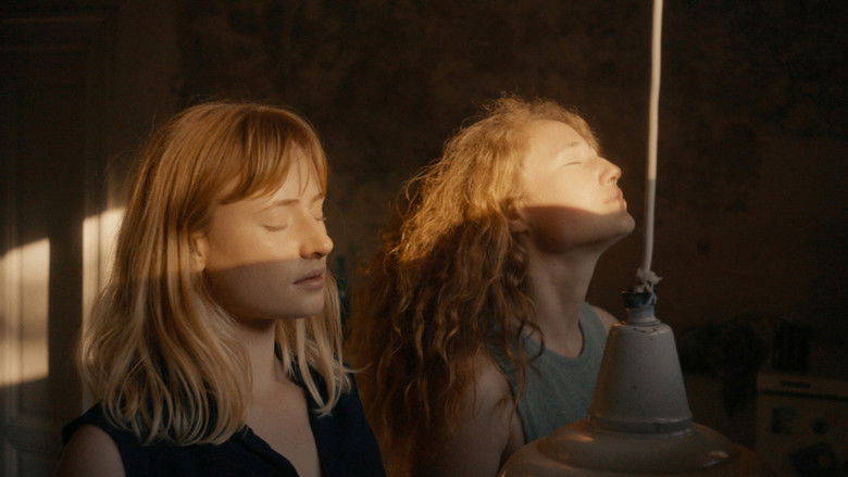 кадр из фильма Louanne & Thaïs