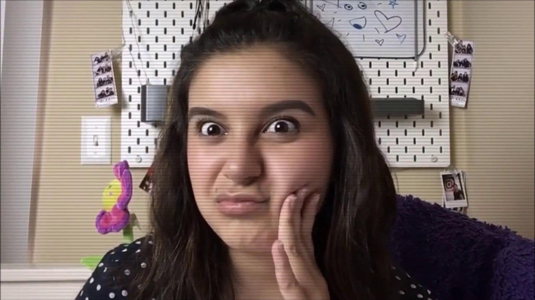 кадр из фильма Let's Chat!