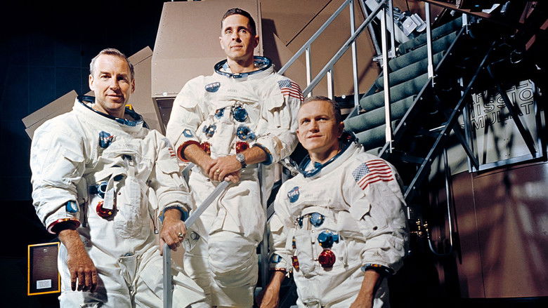 кадр из фильма First to the Moon