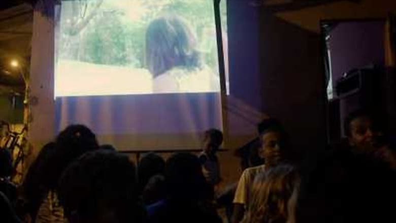 кадр из фильма O Outro Lado do Outro