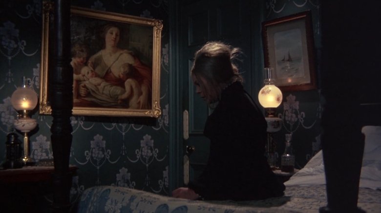 кадр из фильма Пикник у Висячей скалы