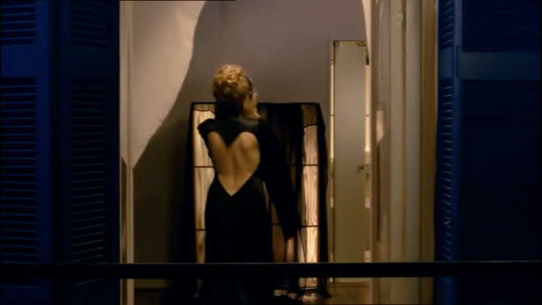 кадр из фильма Μόλις Χώρισα