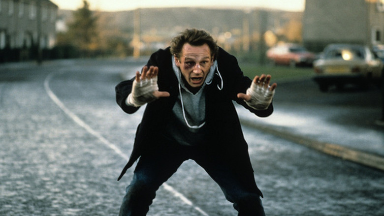 кадр из фильма Переступая черту