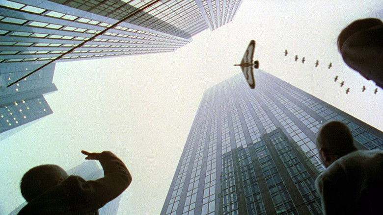 кадр из фильма Летите домой