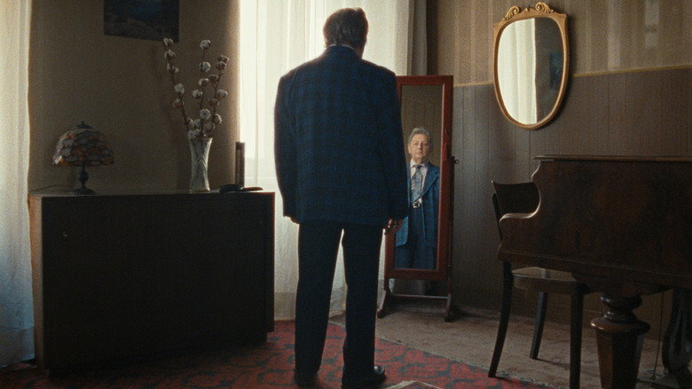 кадр из фильма The Loneliest Man in Town