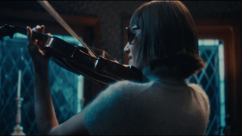 кадр из фильма The Seeing Eye Dog Who Saw Too Much