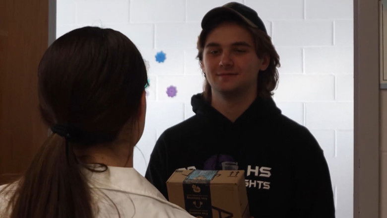 кадр из фильма On The Job: Cancer Crackdown