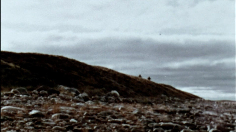 кадр из фильма Netsilik Eskimo, II: At the Caribou Crossing Place