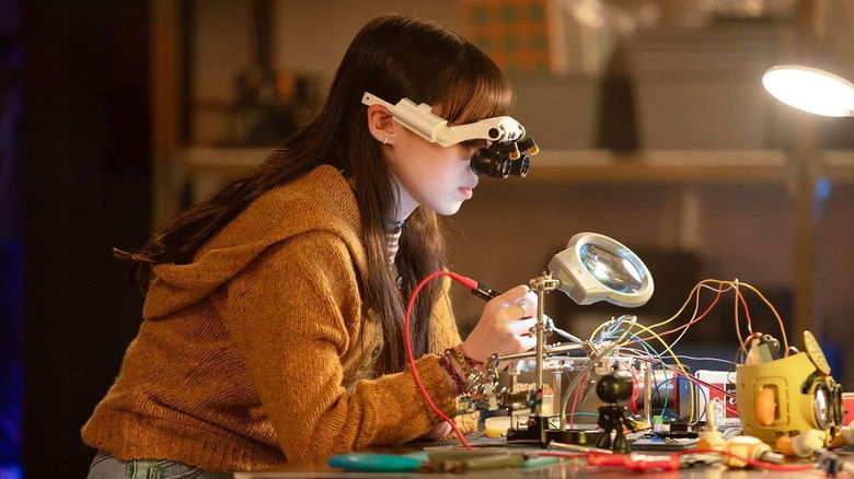 кадр из фильма М3ГАН 2.0