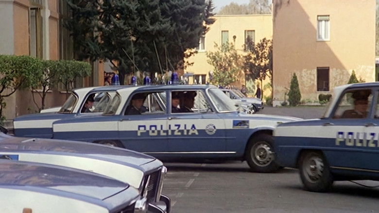 кадр из фильма Улица наркотиков