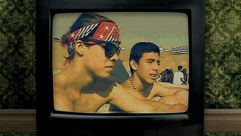 кадр из фильма GEN Hi8