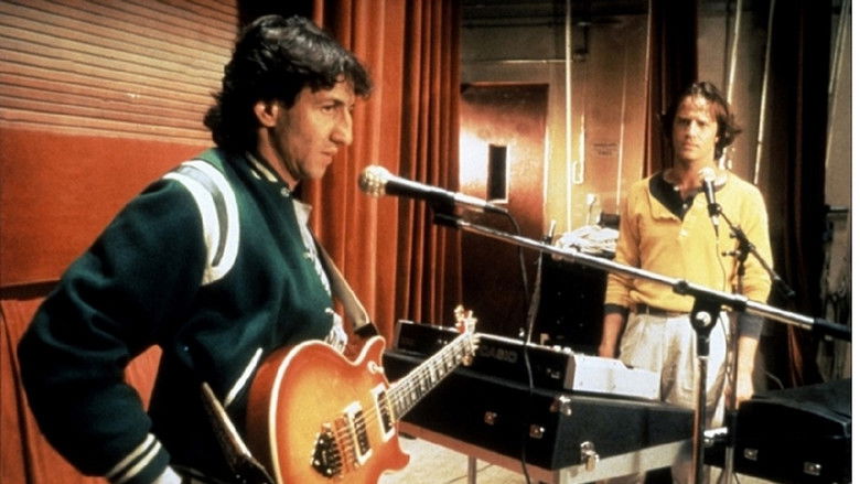 кадр из фильма Слова и музыка