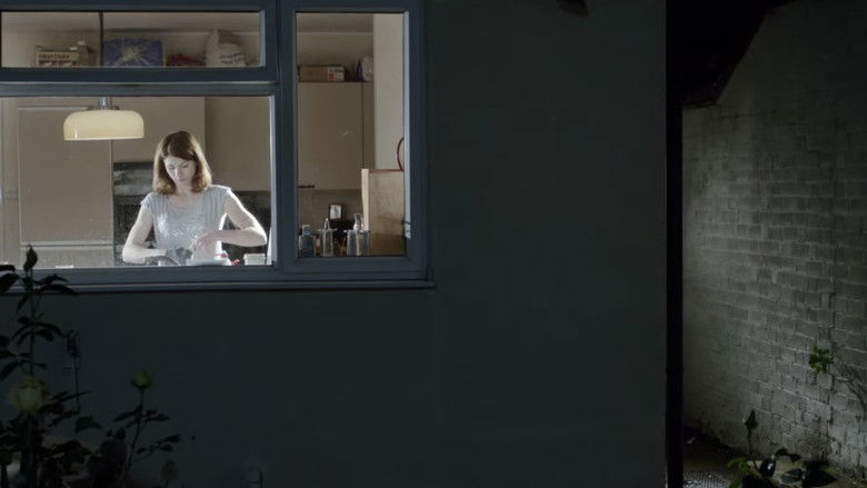 кадр из фильма Dust