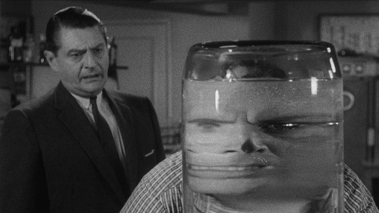 кадр из фильма Мозг с планеты Ароус