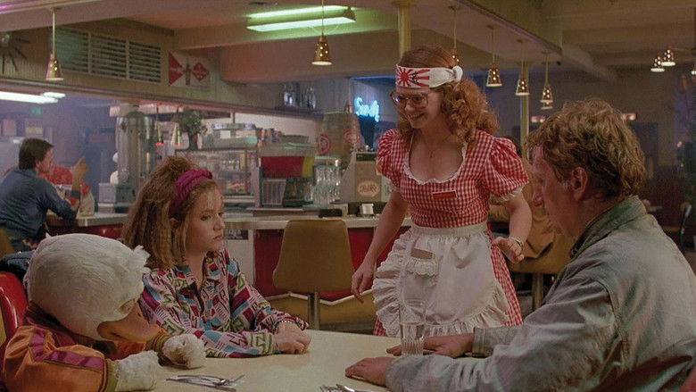 кадр из фильма Говард-утка