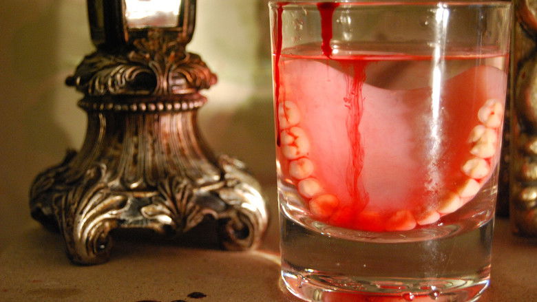 кадр из фильма Зомби-бабуля