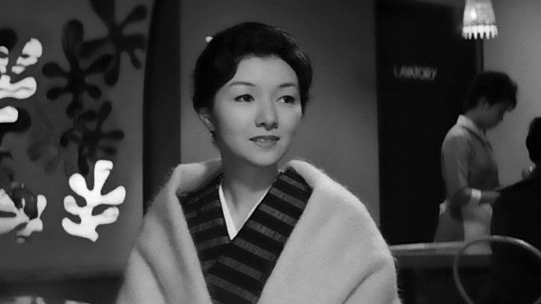 кадр из фильма Когда женщина поднимается по лестнице