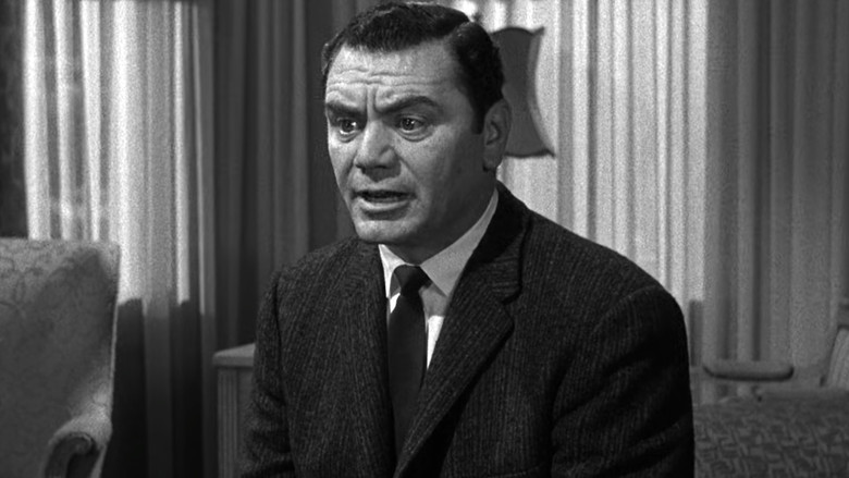 кадр из фильма Man on a String