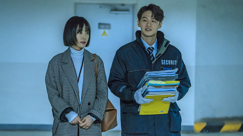 кадр из фильма Наблюдающий