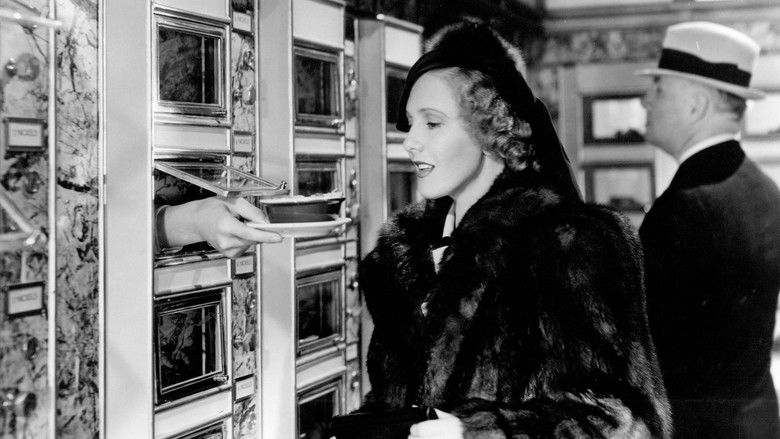 кадр из фильма Легкая жизнь