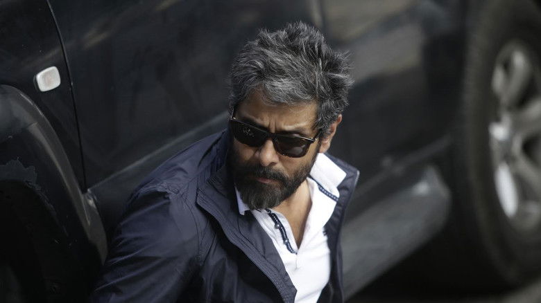 кадр из фильма துருவ நட்சத்திரம்: அத்தியாயம் ஒன்று - யுத்த காண்டம்